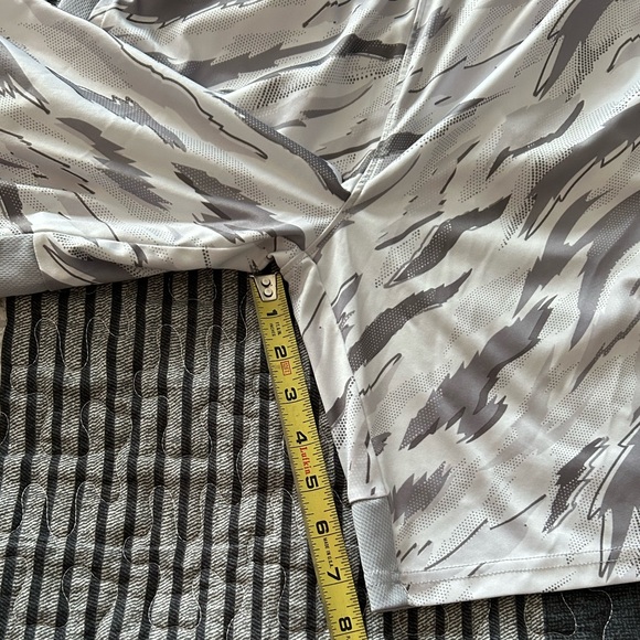 Boys Adidas Tiger Camo shorts - Large 14/16 - Picture 8 of 8